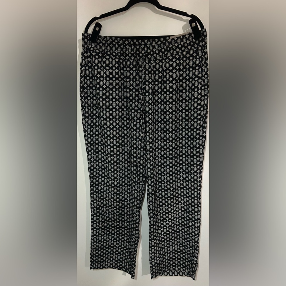 Maurices Black & White Geometric Print Pants